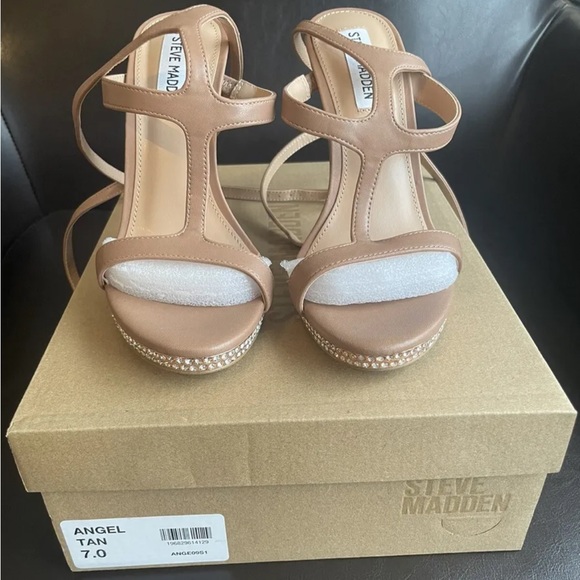Steve Madden strappy heel sandals, Size 7 Angel Tan - Picture 1 of 4